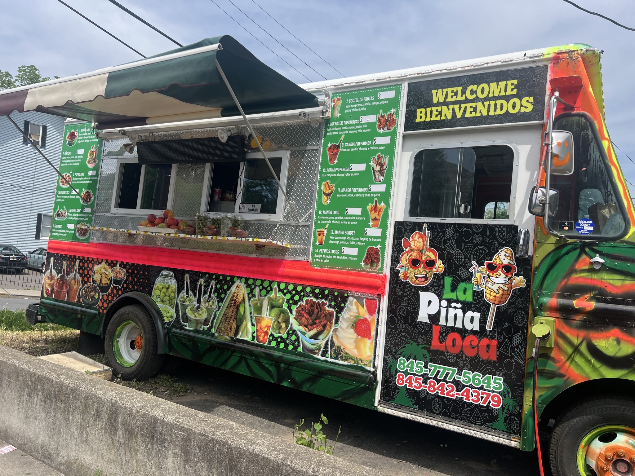 La Piña Loca Food Truck